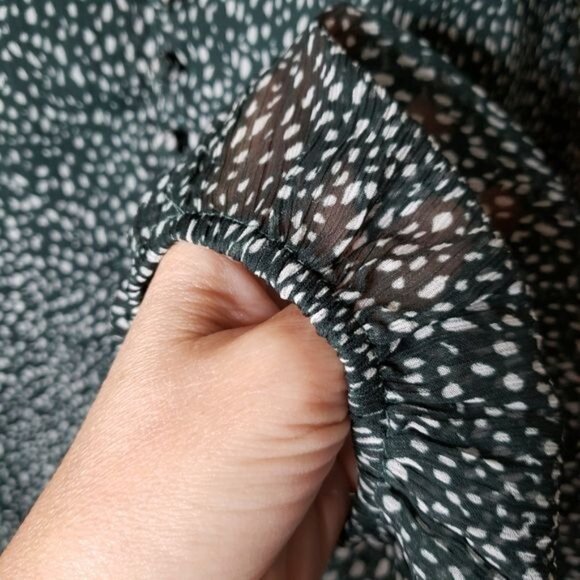 Joie Ballon Sleeve Arctic Animal Spot in Green Size Medium - Picture 5 of 9